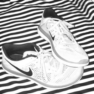 Kids Nike flex 2016 run shoes 🏃🏽♀️